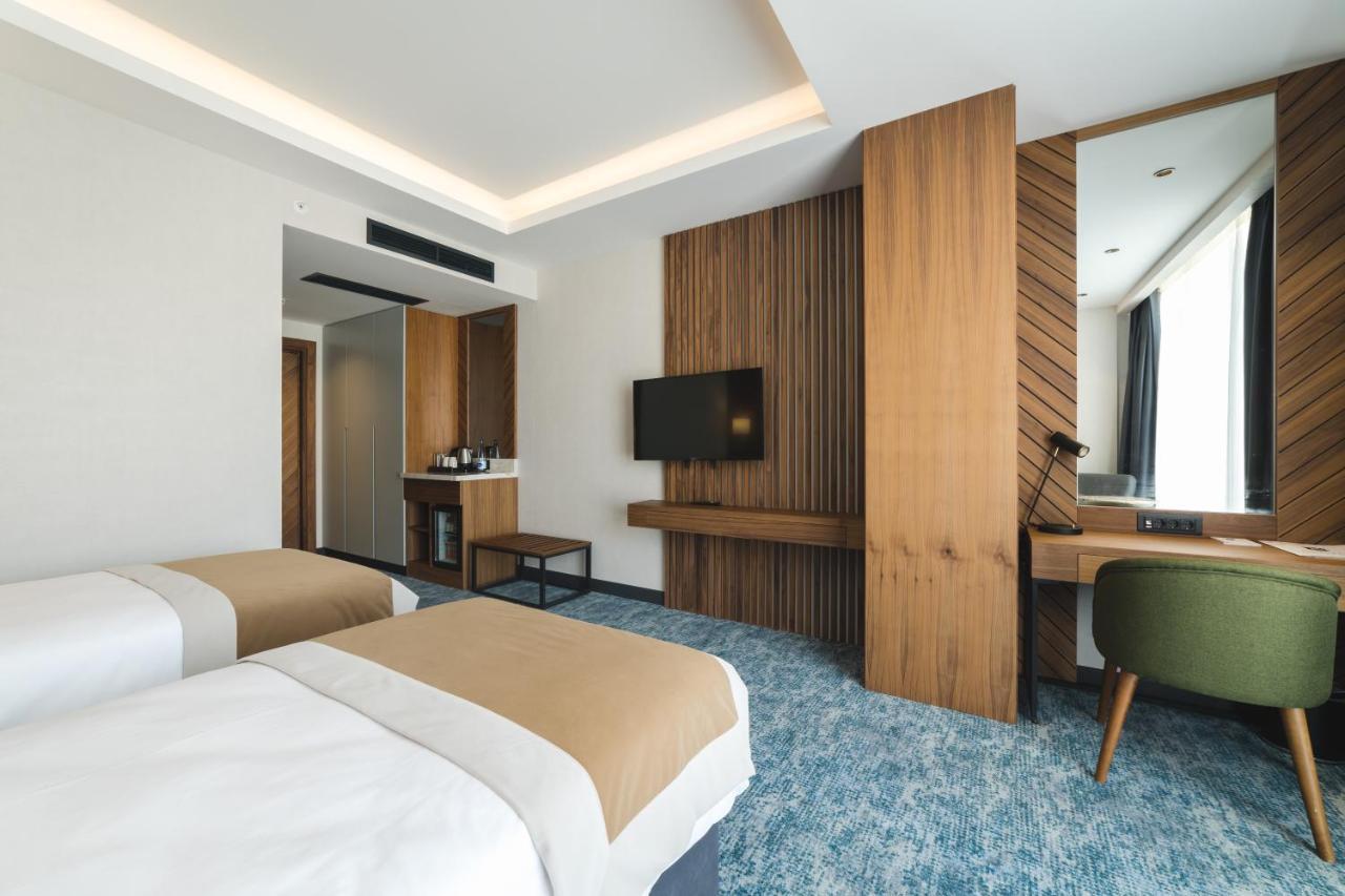 Bristol Hotel Podgorica Exterior photo