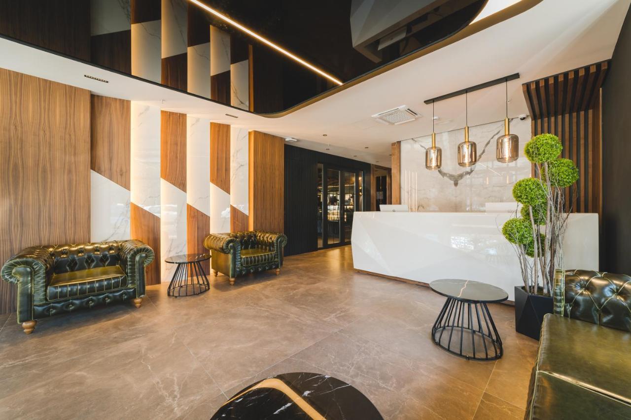 Bristol Hotel Podgorica Exterior photo